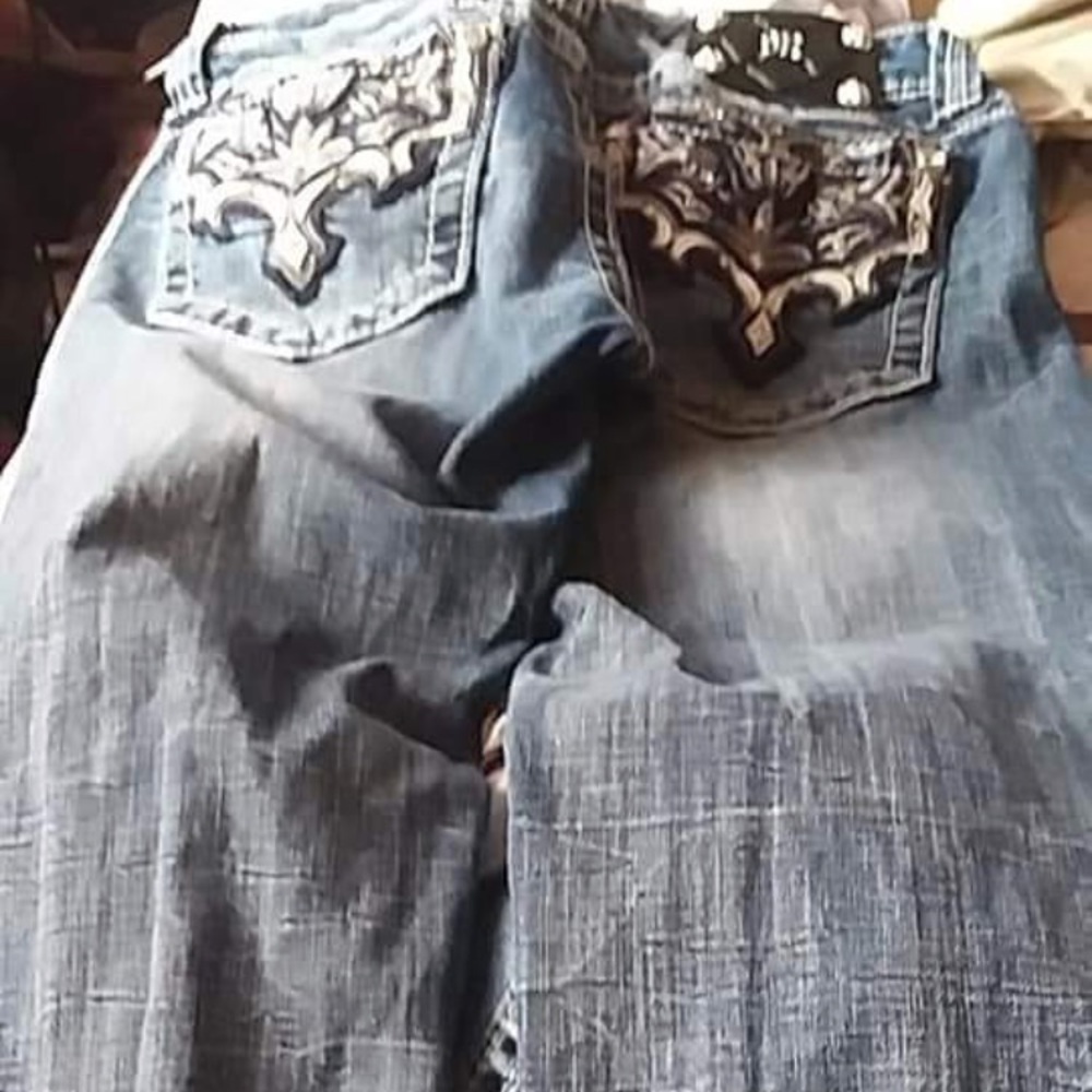 Sz28 Miss Me Capris
